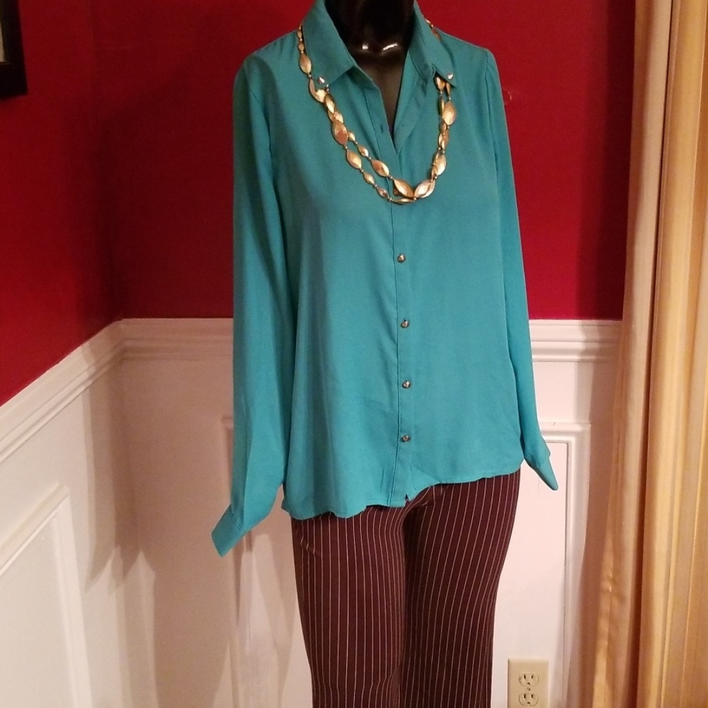 Green blouse